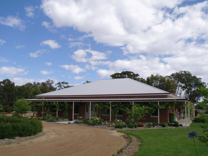 41 Noarana Drive, Benalla VIC 3672