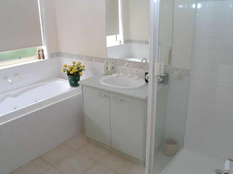 16 Kurrajong Court, Benalla VIC 3672