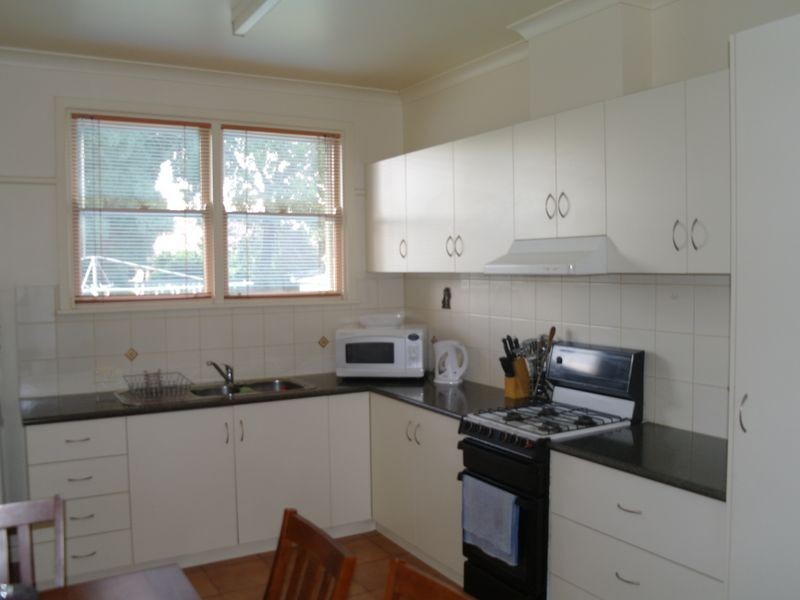 21 Meadows Avenue, Benalla VIC 3672