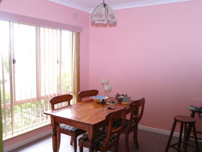 14 Bond Street, Benalla VIC 3672