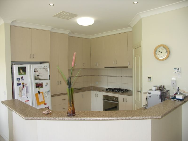 15 Shawbrook Avenue, Benalla VIC 3672