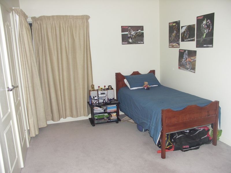 15 Shawbrook Avenue, Benalla VIC 3672