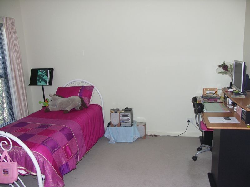 15 Shawbrook Avenue, Benalla VIC 3672