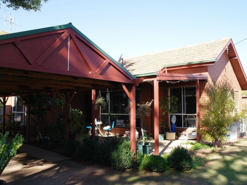 27 Commercial Road, Benalla VIC 3672