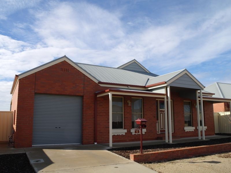 5 Watttletree Grove, Benalla VIC 3672