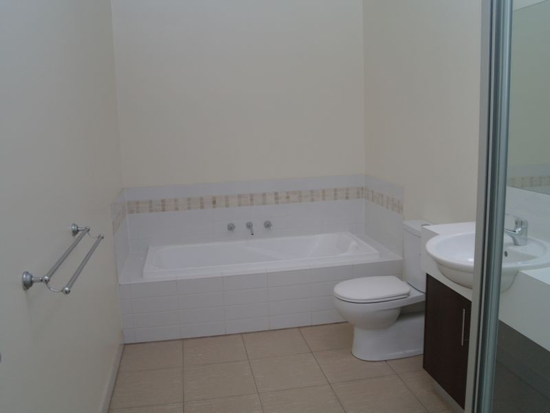 5 Watttletree Grove, Benalla VIC 3672