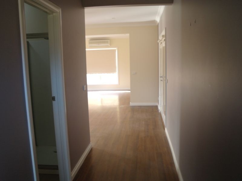 5 Watttletree Grove, Benalla VIC 3672