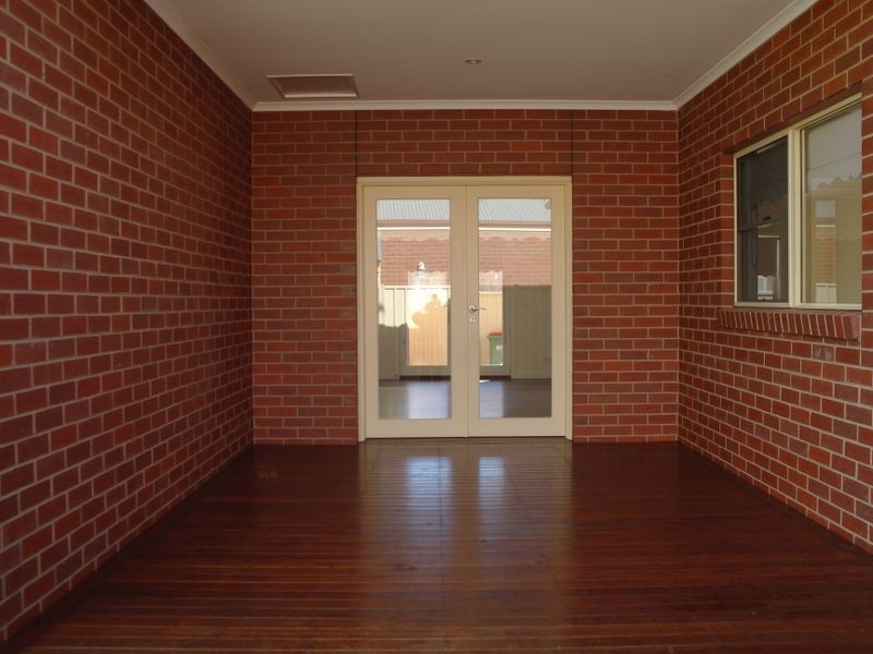 5 Watttletree Grove, Benalla VIC 3672