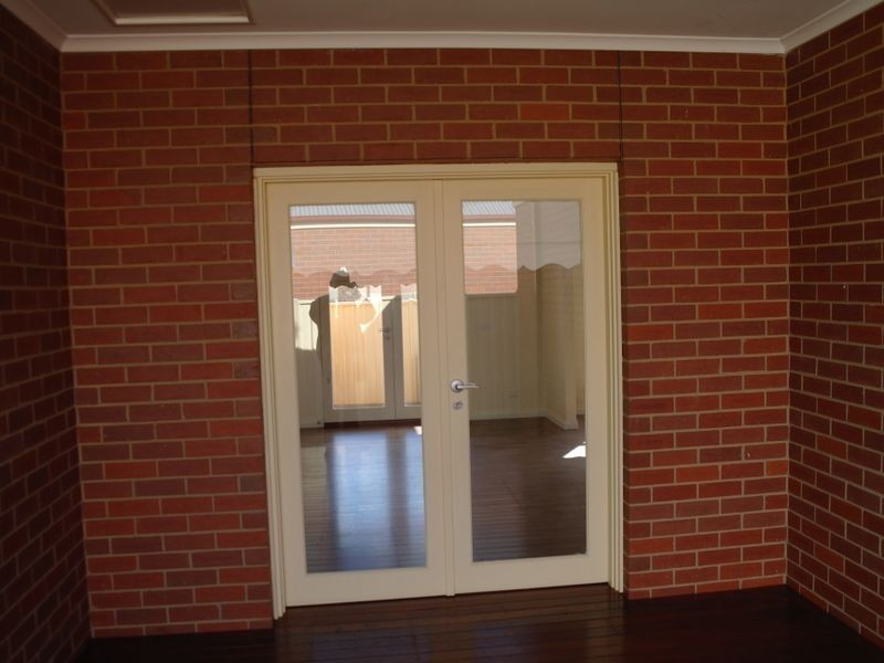 5 Watttletree Grove, Benalla VIC 3672