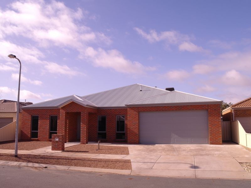 15 Moran Street, Benalla VIC 3672