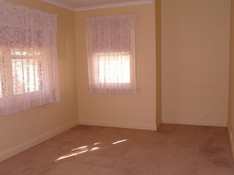 30 Goomalibee Street, Benalla VIC 3672