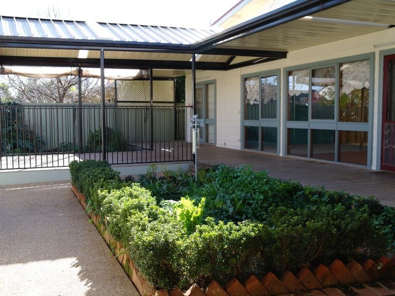 30 Goomalibee Street, Benalla VIC 3672