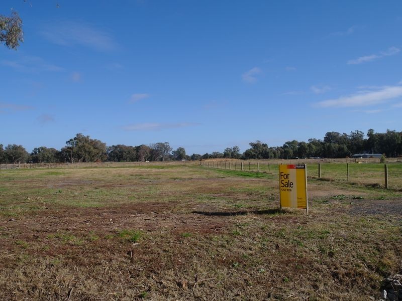 RacecourseRd & Gillies St, Benalla VIC 3672