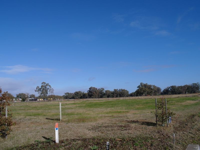 RacecourseRd & Gillies St, Benalla VIC 3672