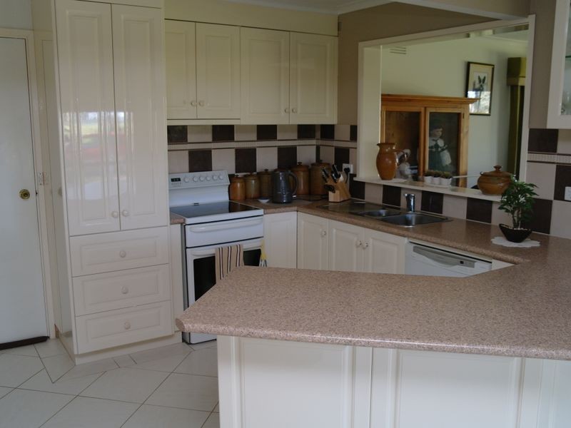 46 Brock Road Molyullah, Benalla VIC 3672