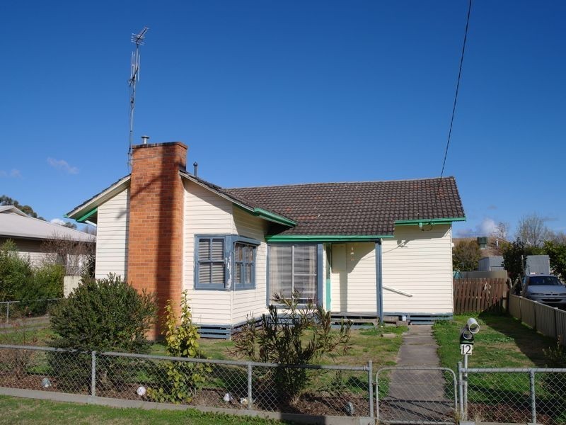 12 Elizabeth Street, Benalla VIC 3672