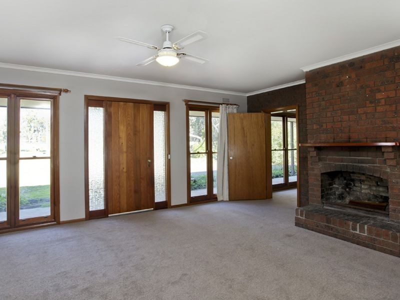 9 Farrell Road, Benalla VIC 3672