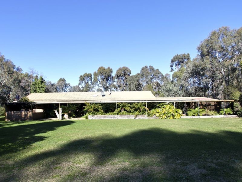 9 Farrell Road, Benalla VIC 3672