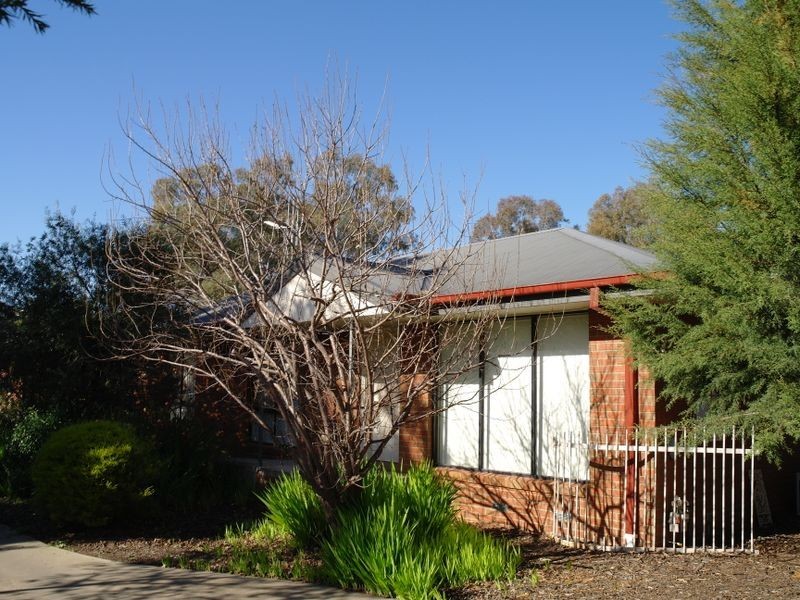 1 & 2 – 1 Arundel Street, Benalla VIC 3672