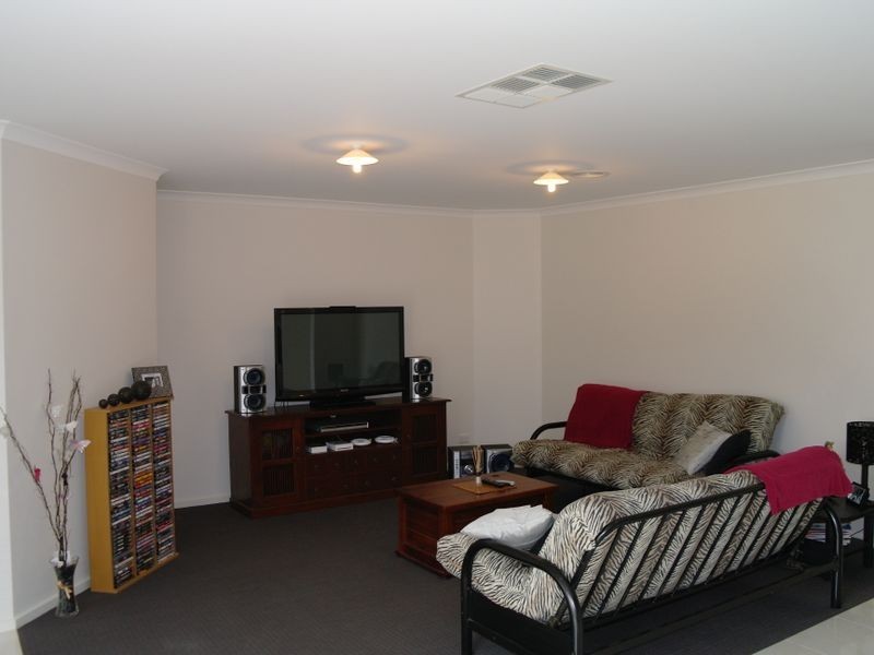 86 Racecourse Road, Benalla VIC 3672