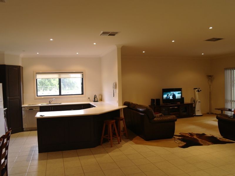 11 Robinson Court, Benalla VIC 3672