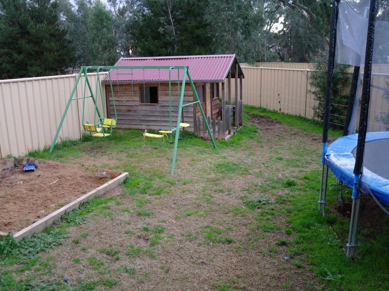 11 Robinson Court, Benalla VIC 3672