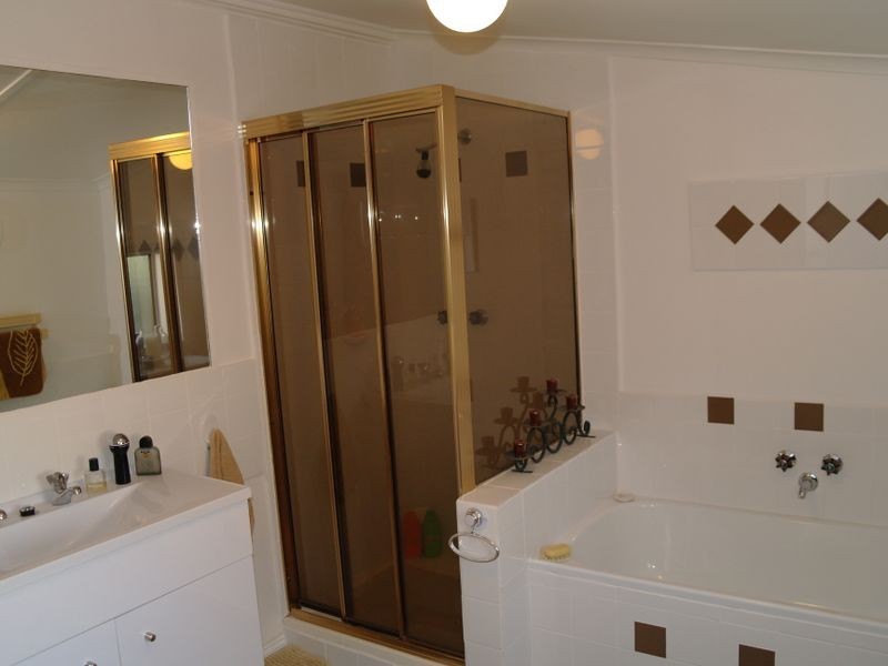 60 Mackellar Street, Benalla VIC 3672