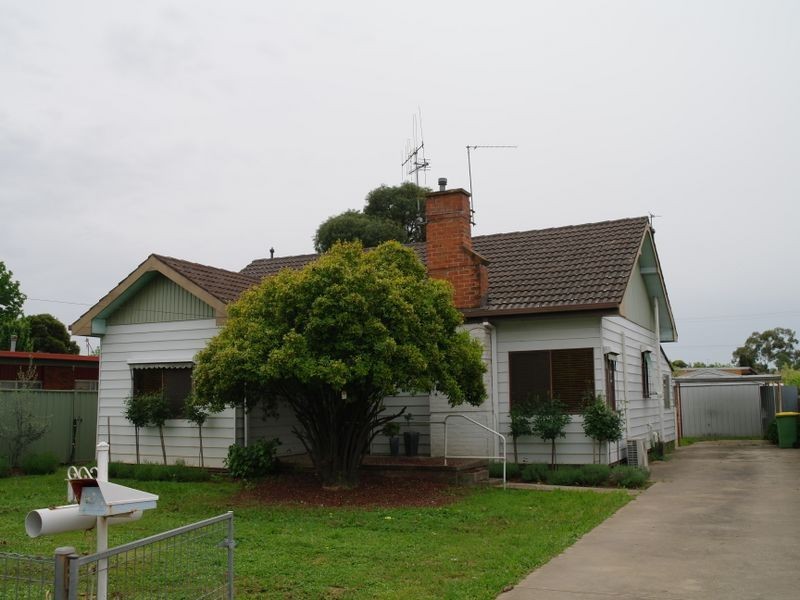 18 Crofton Street, Benalla VIC 3672