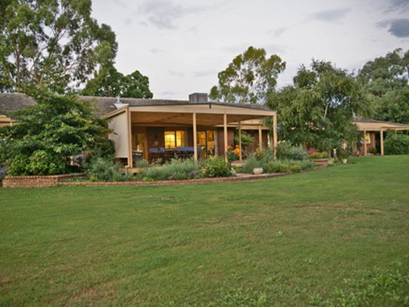 85 Willis Little Drive, Benalla VIC 3672