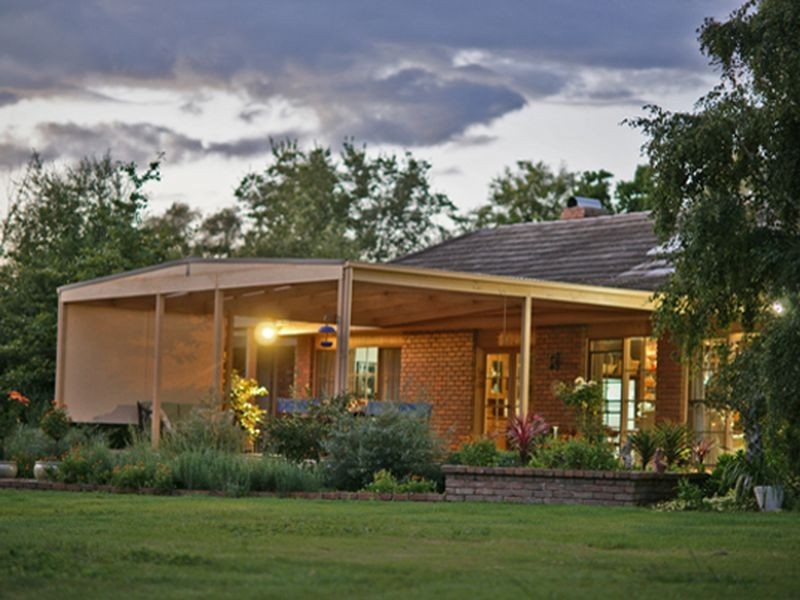 85 Willis Little Drive, Benalla VIC 3672
