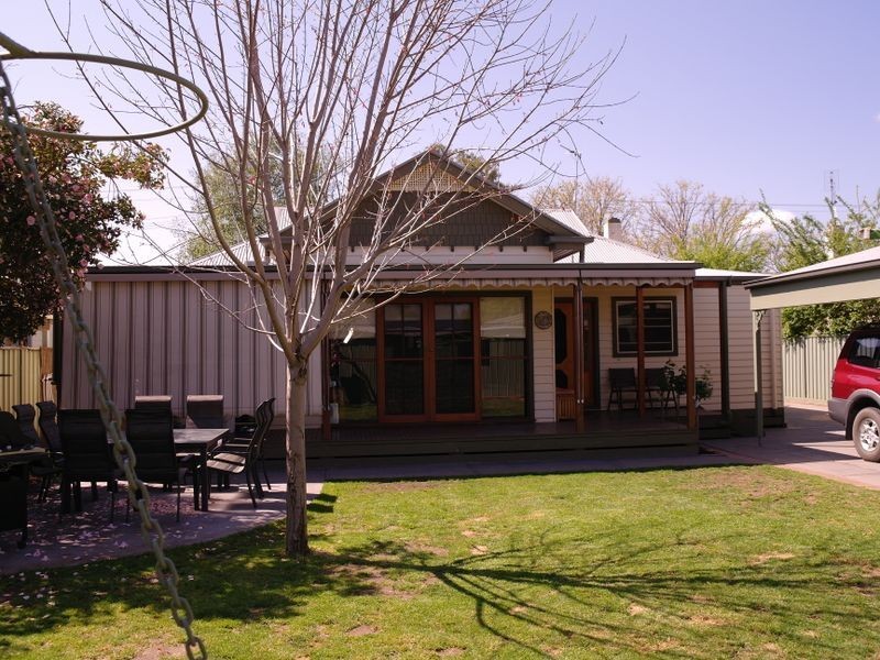 32 Goomalibee Street, Benalla VIC 3672