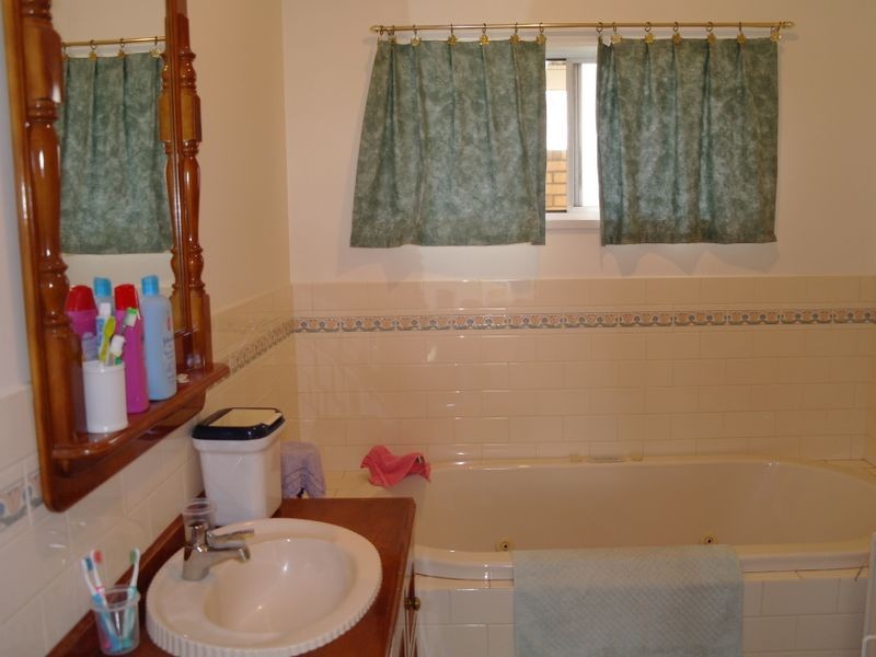 24 Egmont Street, Benalla VIC 3672