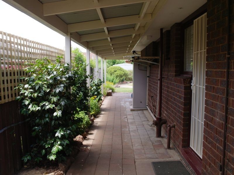 11 Oak Avenue, Benalla VIC 3672