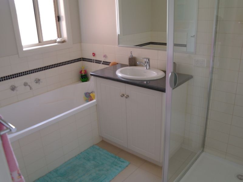 24 Deas Street, Benalla VIC 3672