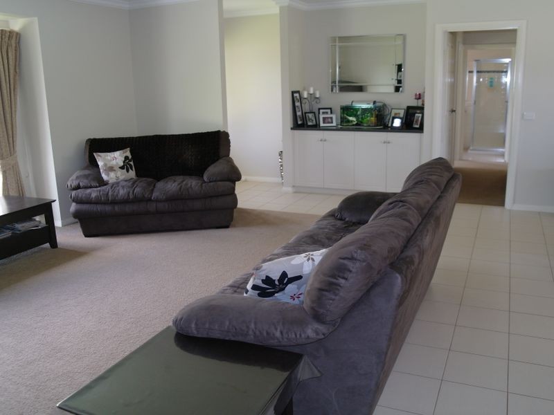 24 Deas Street, Benalla VIC 3672