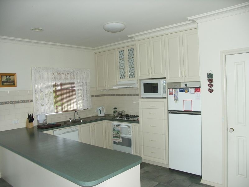 2 Monash Drive, Benalla VIC 3672