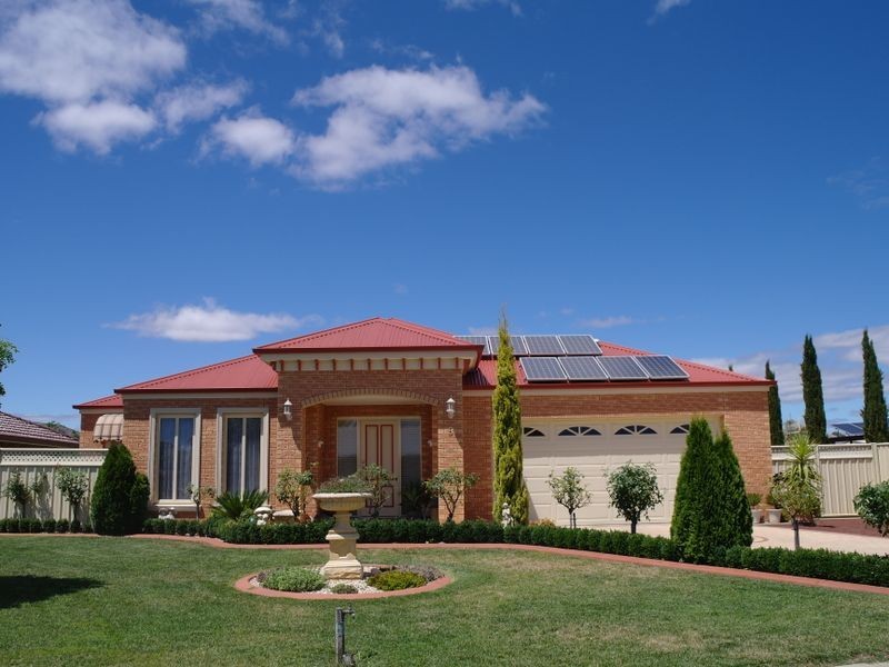 9 McNulty Drive, Benalla VIC 3672