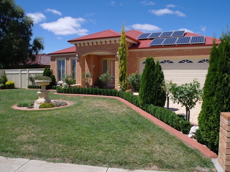 9 McNulty Drive, Benalla VIC 3672