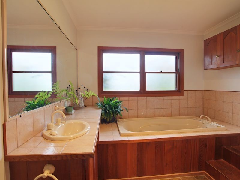 93 Grant Drive, Benalla VIC 3672