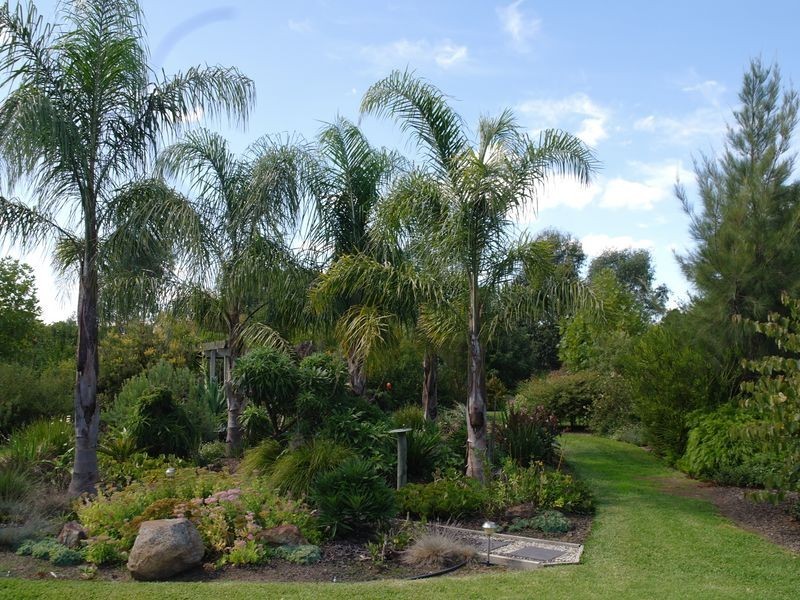 67 Olivers Road, Benalla VIC 3672