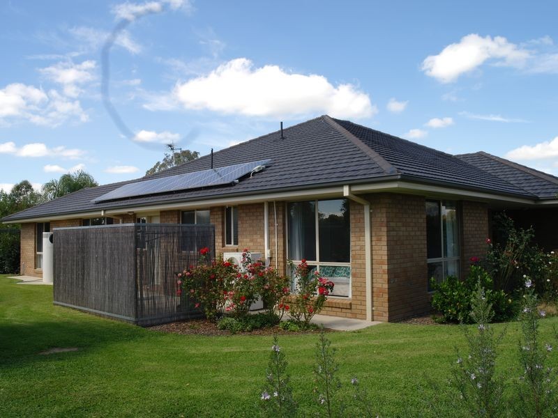 67 Olivers Road, Benalla VIC 3672