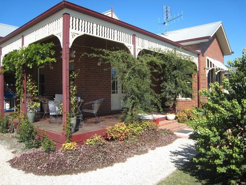 14 Ironbark Drive, Benalla VIC 3672