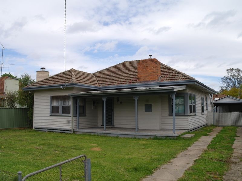 16 Moore Street, Benalla VIC 3672