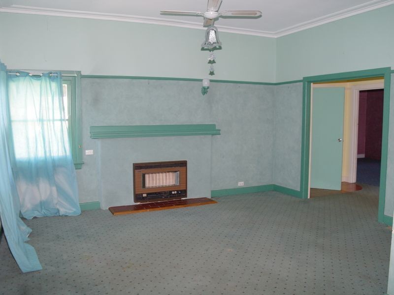 16 Moore Street, Benalla VIC 3672