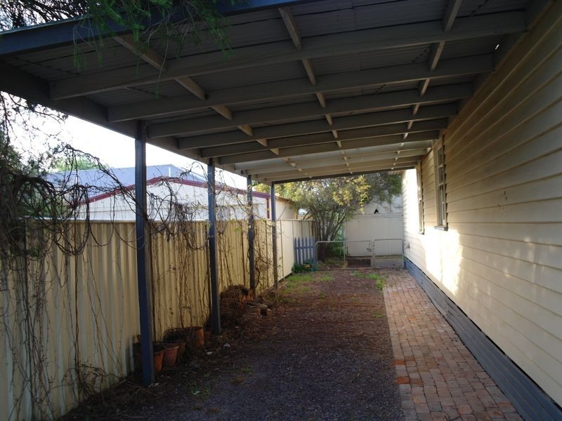 18 Deas Street, Benalla VIC 3672