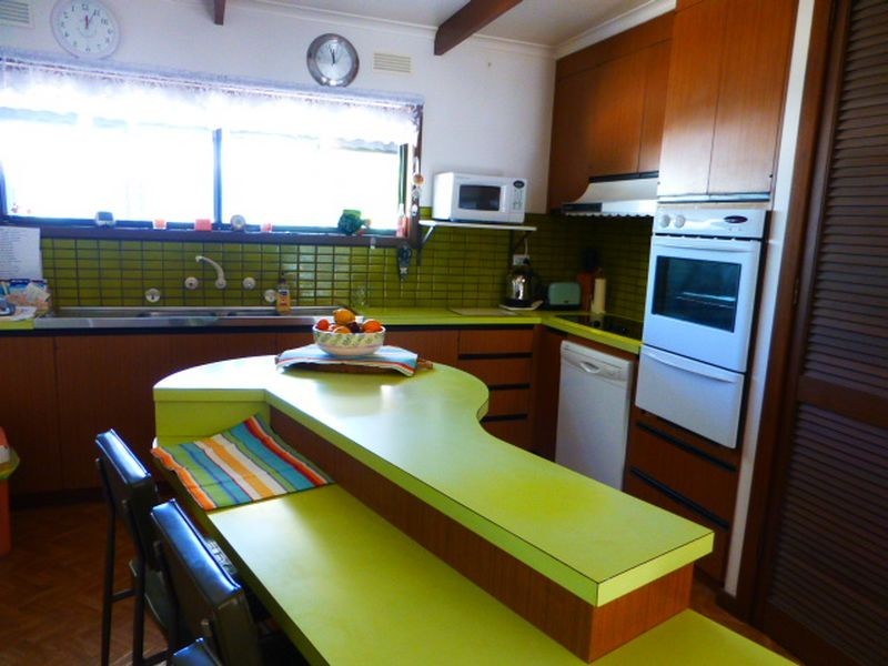 1 Oak Avenue, Benalla VIC 3672