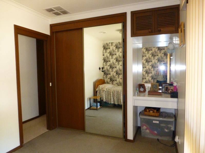 1 Oak Avenue, Benalla VIC 3672