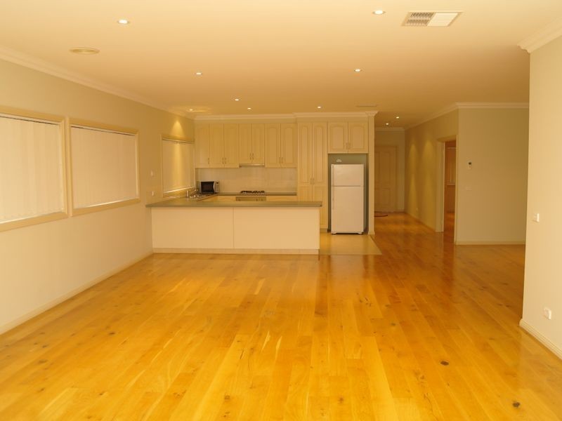 12 Ironbark Drive, Benalla VIC 3672