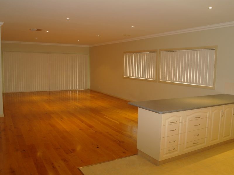 12 Ironbark Drive, Benalla VIC 3672