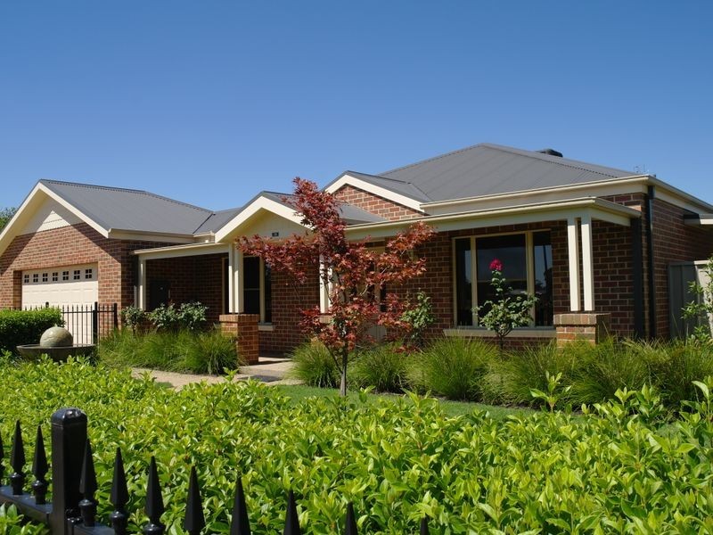 19 Olivers Road, Benalla VIC 3672